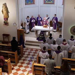 Nadbiskup Kutleša slavio misu u zajedništvu s djelatnicima Nadbiskupskog duhovnog stola